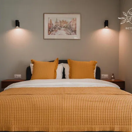Heart Of The - Better Townhouse Apartment